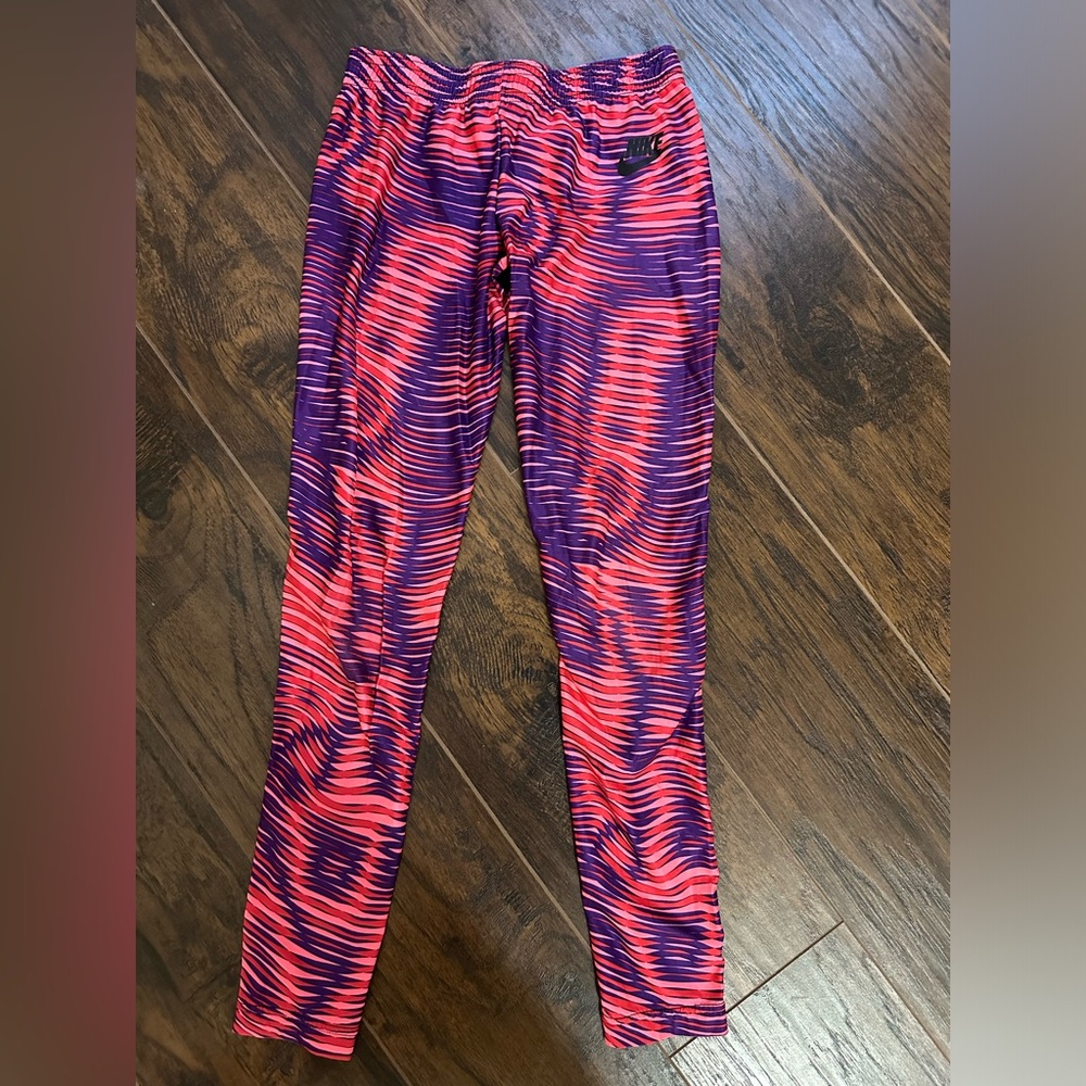 Nike colorful girls leggings size s 8 years old like new